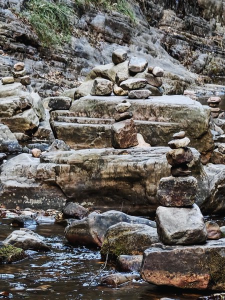 用长焦拍石头阵
